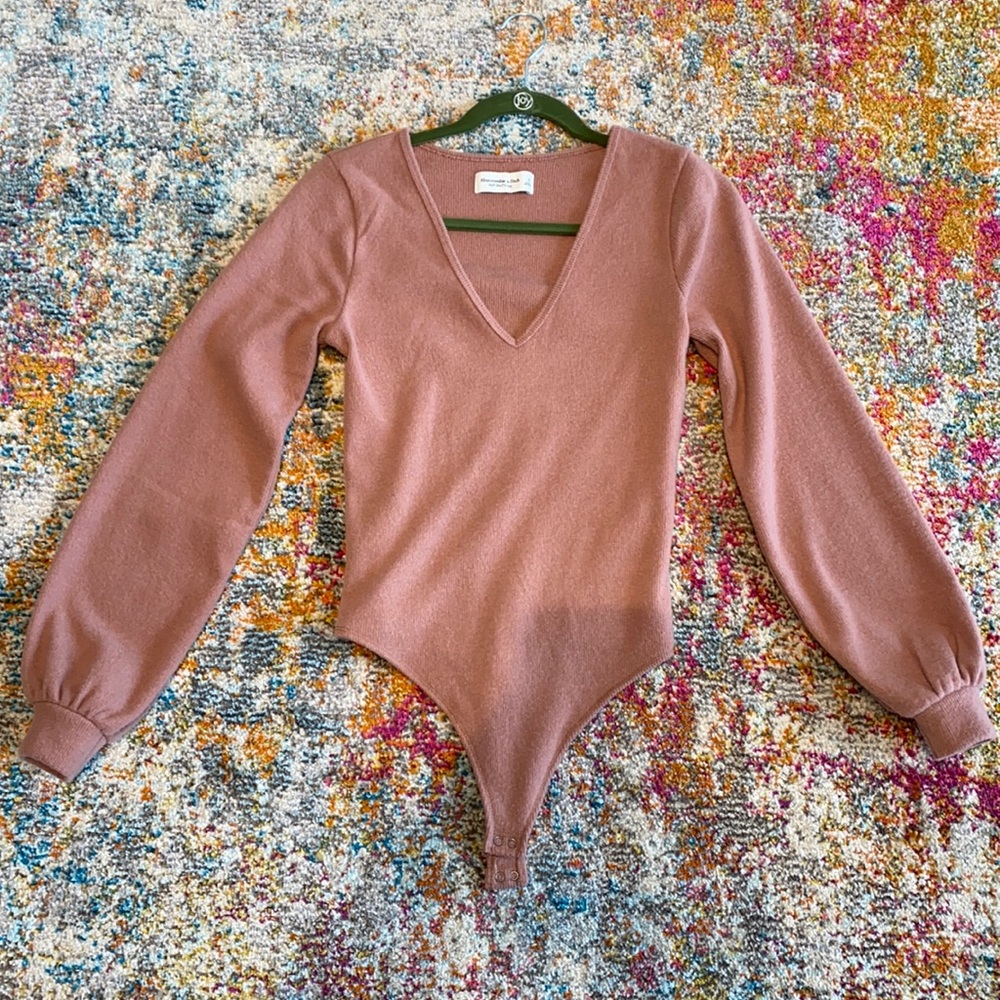 Abercrombie Size Small Pink long sleeve body suit